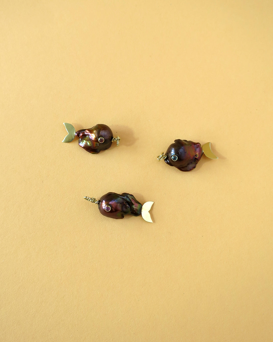 Fish Of Pearl Brown - 14k Goud