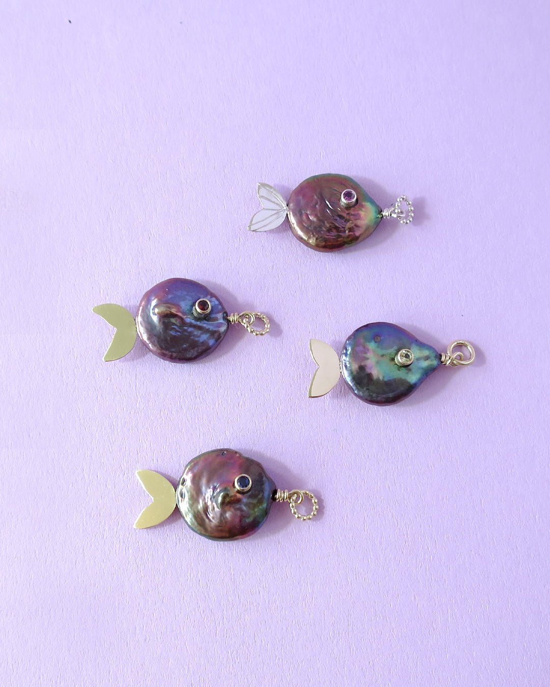 FISH OF PEARL BLUE - Solid gold